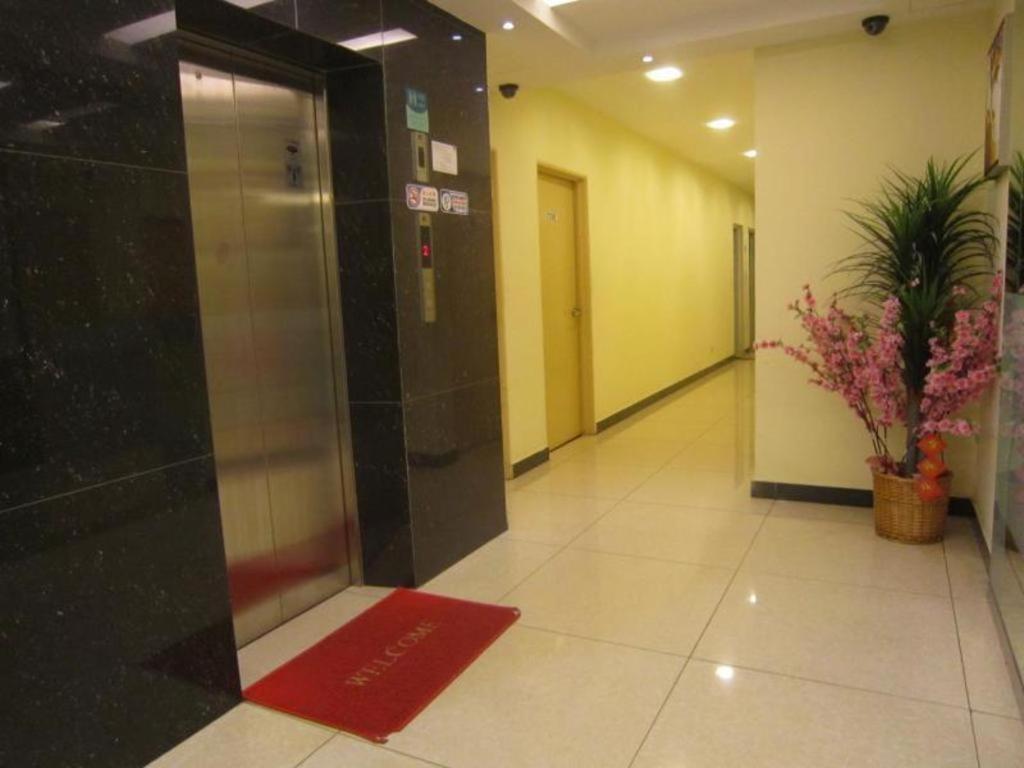 Hotel City Comfort Inn Puchong Eksteriør billede